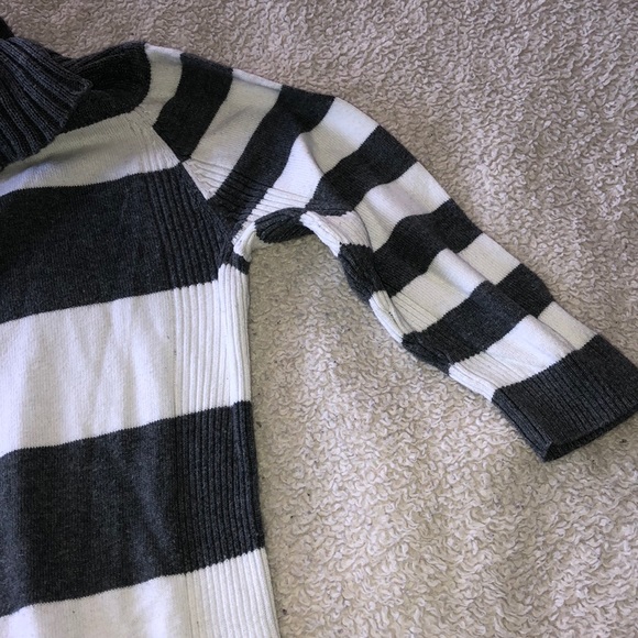 Express sweater - Picture 3 of 7